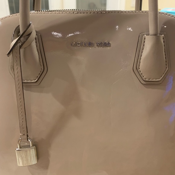 Michael Kors Mercer Lg Dome satchel Leather Dk Cem - Picture 4 of 8